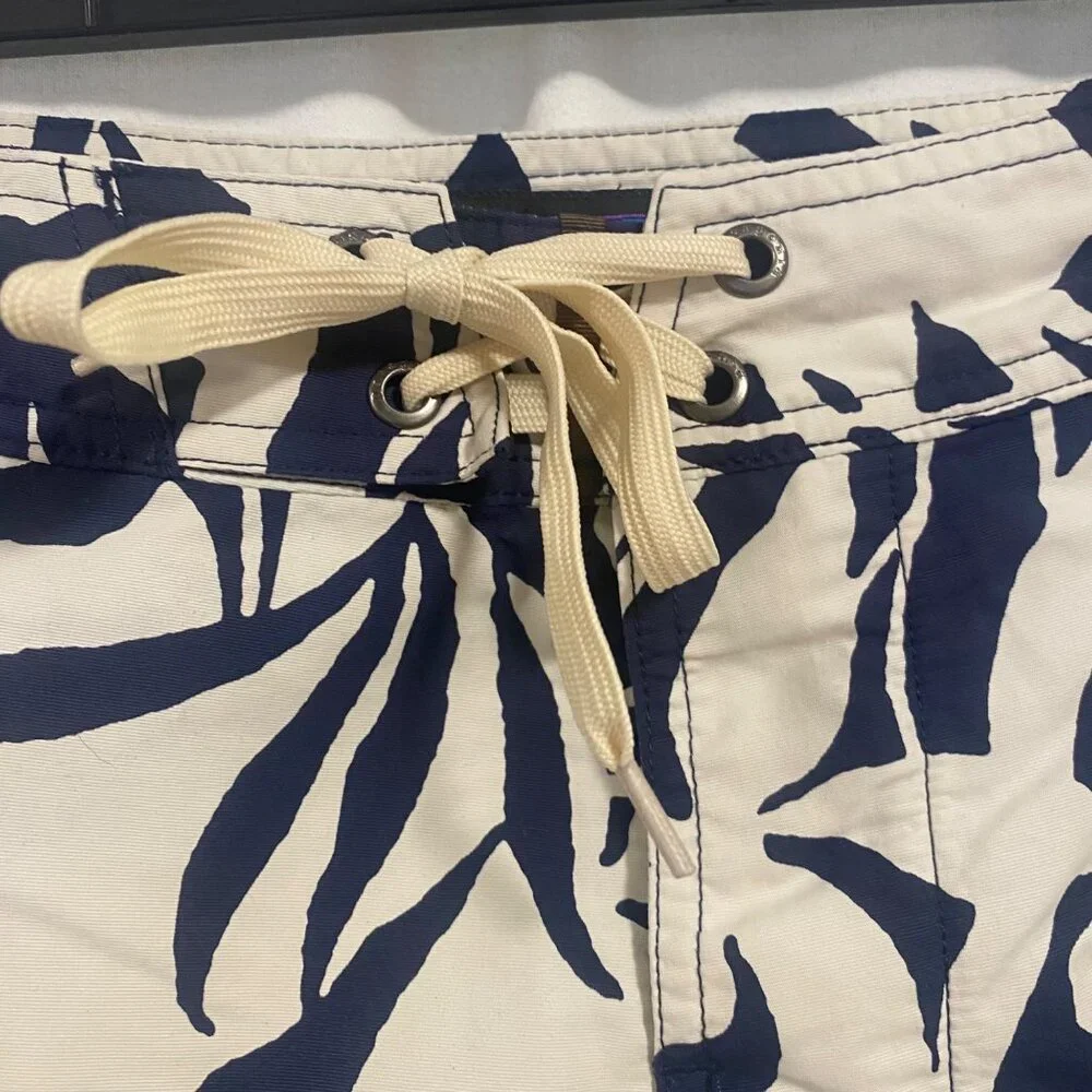 Patagonia Men's Wave Farer Blue‎ White Board Swim Shorts Size 34